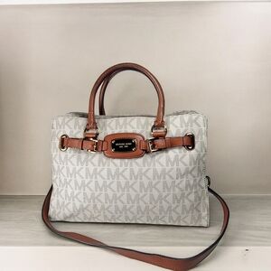 EC - Michael Kors Hamilton Medium White Tote
